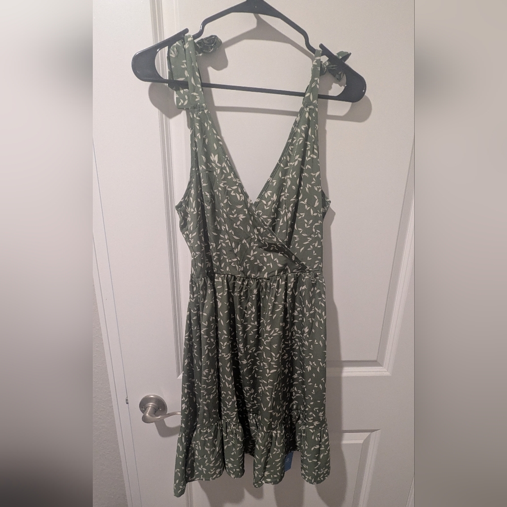 Green Floral Sleeveless Dress